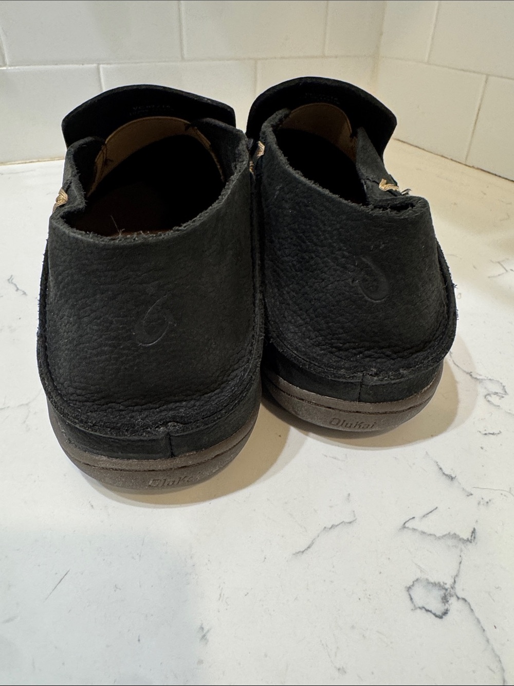 OluKai Men’s Black Slip-On Moccasin Loafers 9.5 - Picture 6 of 13